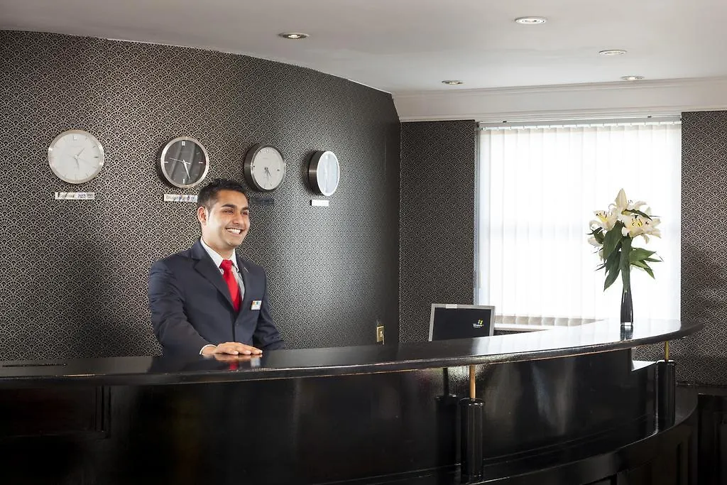 Park Inn By Radisson Shannon Airport 3*,