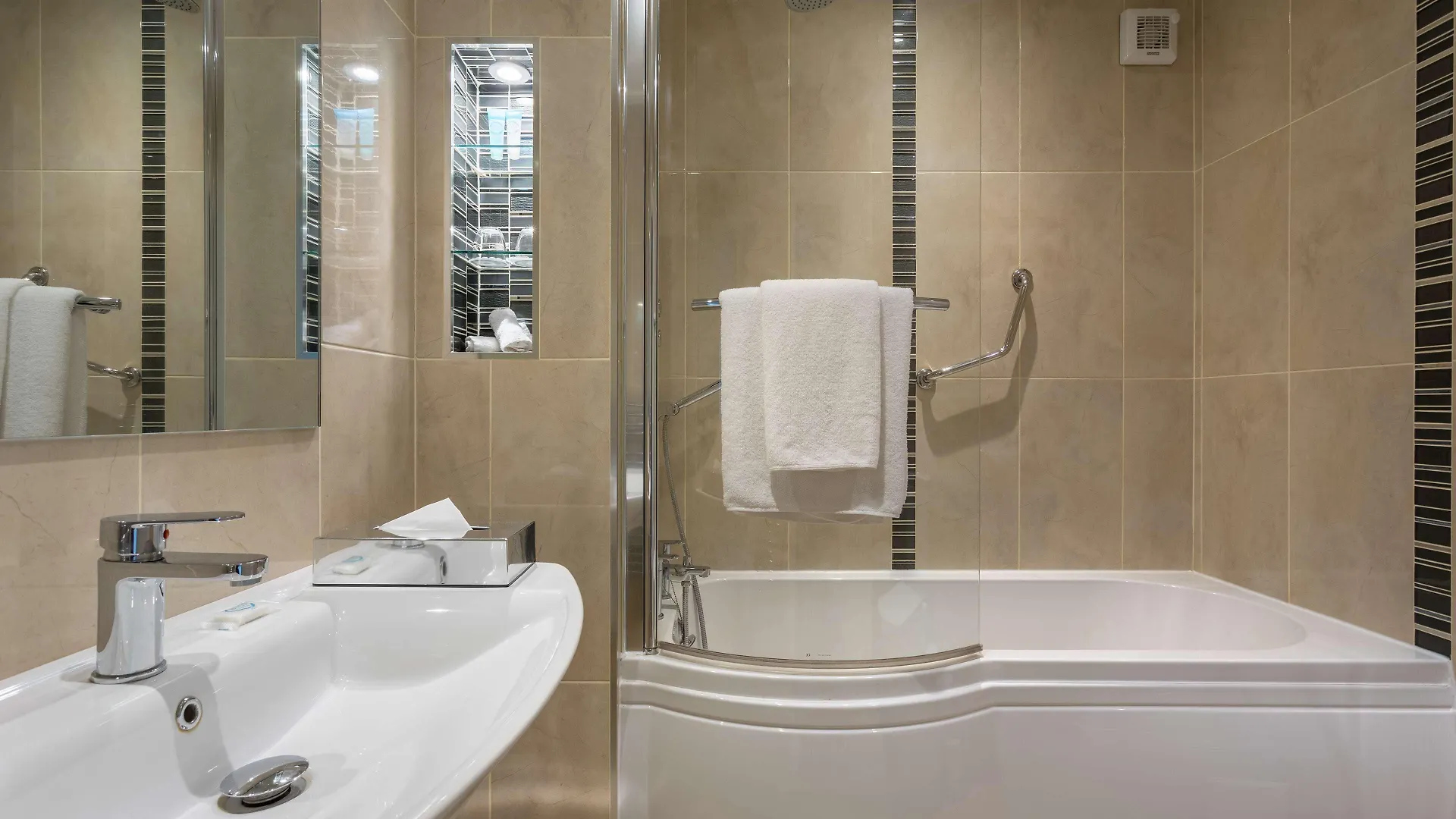 Park Inn By Radisson Shannon Airport Hotel
