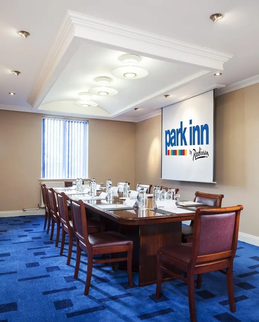 Park Inn By Radisson Shannon Airport 3*,
