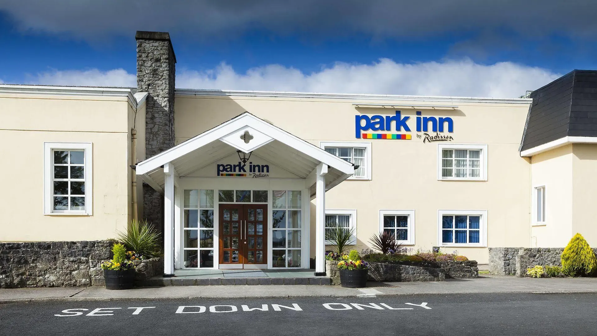 Park Inn By Radisson Shannon Airport 3*,